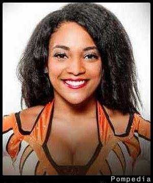 File:Cincinnati Bengals Mercedes Berry 2013 Y1.jpg