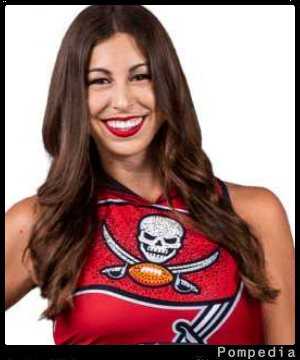 File:Tampa Bay Buccaneers Chloe TB202002 2020 Y1.jpg