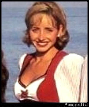 File:Tampa Bay Buccaneers Kellie Kenny 1999 Yx.jpg