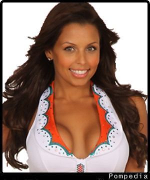 File:Miami Dolphins Natalie Arias 2010 Y1.jpg