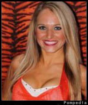 File:Cincinnati Bengals Tina D BE201112 2011 Y1.jpg
