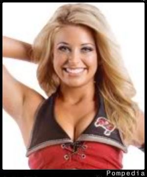 File:Tampa Bay Buccaneers Sara Tetzler 2008 Y2.jpg