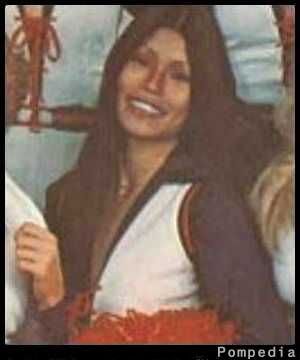 File:Chicago Bears Carol Fugami 1977 Y1.jpg