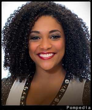 File:Cincinnati Bengals Mercedes Berry 2014 Y2.jpg