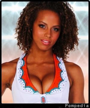 File:Miami Dolphins Kellie Covington 2011 Y3.jpg