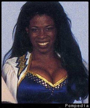 File:San Diego Chargers Demilo Young 1998 Yx.jpg