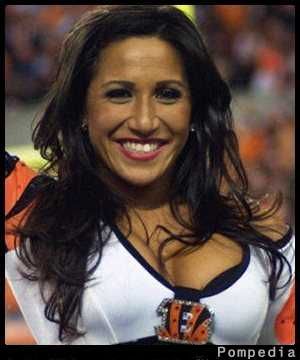 File:Cincinnati Bengals Harmony Cannon 2010 Y2.jpg