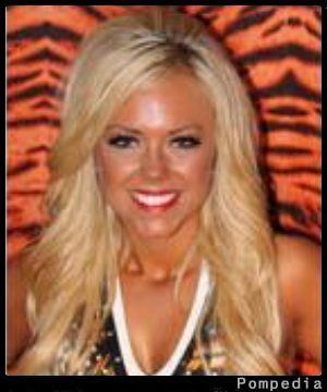 File:Cincinnati Bengals Britney T BE201002 2011 Y2.jpg