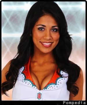 File:Miami Dolphins Mariela Campuzano 2011 Y3.jpg