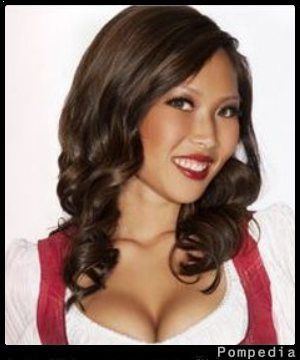 File:San Francisco 49ers Christine SF200805 2009 Y2.jpg