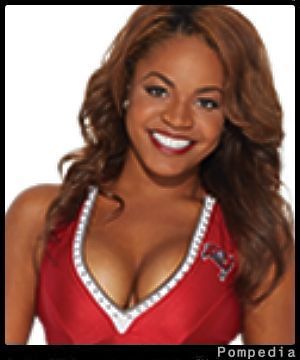 File:Tampa Bay Buccaneers Micah Robinson 2013 Y1.jpg