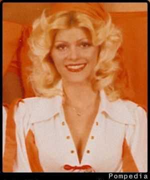 File:Tampa Bay Buccaneers Stephanie Groams 1976 Y1.jpg