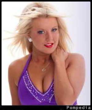 File:Minnesota Vikings Nikki MV200722 2010 Y3.jpg