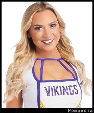 File:Minnesota Vikings Whitney Schutt 2022 Y2.jpg