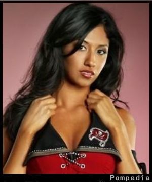 File:Tampa Bay Buccaneers Erica Benavidez 2006 Y1.jpg