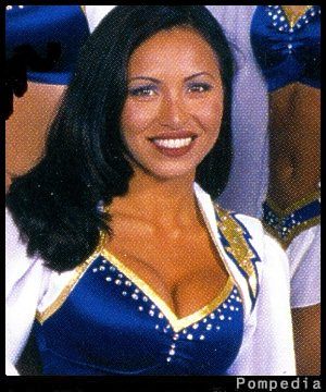 File:San Diego Chargers Angela Fernandez 2000 Yx.jpg