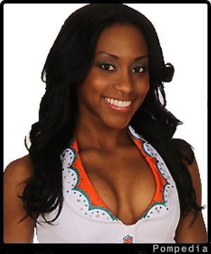 File:Miami Dolphins Andrea Smith 2010 Y1.jpg