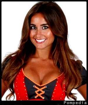 File:Tampa Bay Buccaneers Kayla A TB201717 2017 Y2.jpg