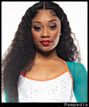 File:Miami Dolphins Che'Avanny MD202205 2022 Y1.jpg