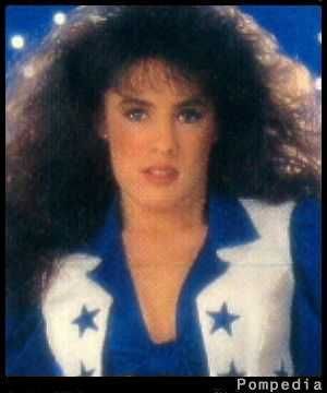 File:Dallas Cowboys Brooke Wicker 1992 Y1.jpg