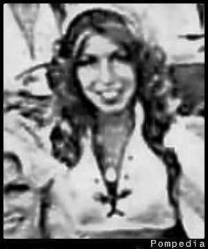 File:Tampa Bay Buccaneers Therese Quelle 1977 Y2.jpg