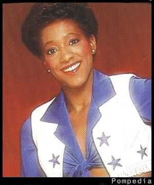 File:Dallas Cowboys Kaye Claybourne 1986 Y1.jpg