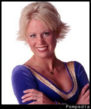 File:Minnesota Vikings Nicole MV200109 2001 Y1.jpg