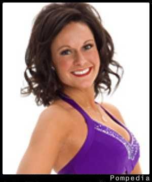 File:Minnesota Vikings Erin MV200904 2009 Y1.jpg