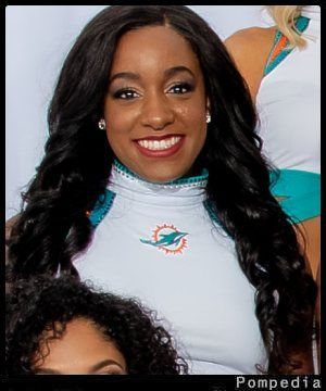 File:Miami Dolphins Olivia MD202113 2021 Y1.jpg