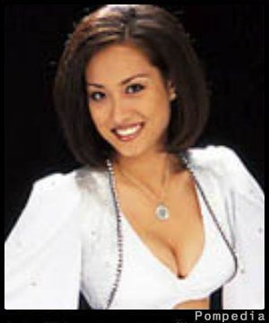 File:Oakland Raiders Aubrey Aquino 2000 Y2.jpg