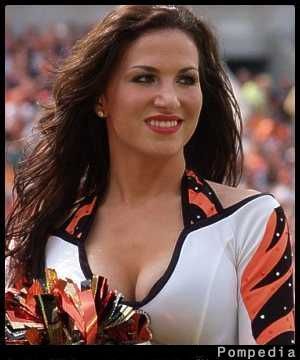 File:Cincinnati Bengals Stephanie BE200614 2010 Y3.jpg