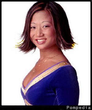 File:Minnesota Vikings Shayna MV200110 2001 Y1.jpg