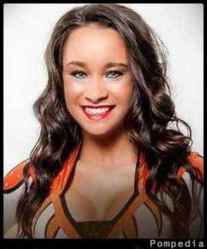 File:Cincinnati Bengals Megan Hall 2013 Y3.jpg