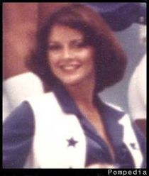 File:Dallas Cowboys Debbie Kepley 1977 Y1.jpg