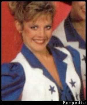 File:Dallas Cowboys Alicia Rattan 1988 Y1.jpg