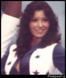 File:Dallas Cowboys Sharon Null 1977 Y1.jpg