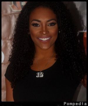 File:Cincinnati Bengals Mercedes Berry 2016 Y4.jpg