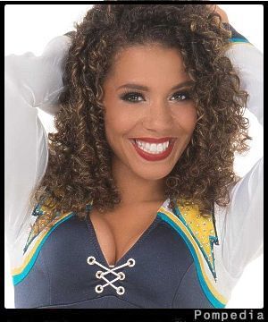 File:San Diego Chargers Gabrielle CH201412 2015 Y2.jpg
