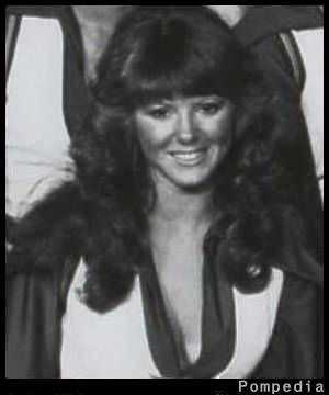 File:Chicago Bears Debbie Perkins 1979 Yx.jpg