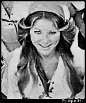 File:Tampa Bay Buccaneers Rhonda Rojo 1977 Yx.jpg