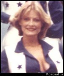 File:Dallas Cowboys Debbie Wagener 1977 Y2.jpg