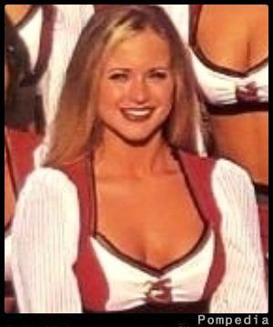 File:Tampa Bay Buccaneers Dana Grimsby 1999 Yx.jpg