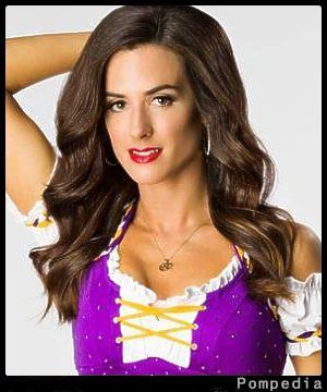 File:Minnesota Vikings Kelly M MV201712 2018 Y2.jpg