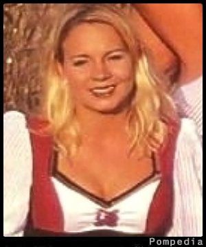 File:Tampa Bay Buccaneers Jacqueline Kelly 1999 Yx.jpg