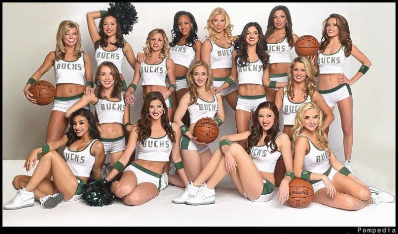File:Milwaukee Bucks Squad 2014.jpg