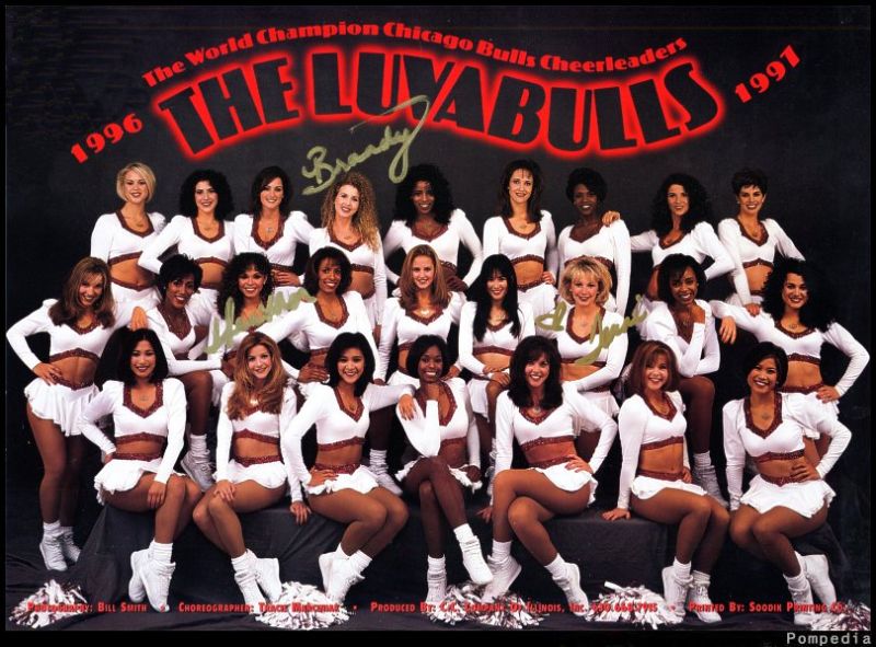 File:Chicago Bulls Squad 1996.jpg