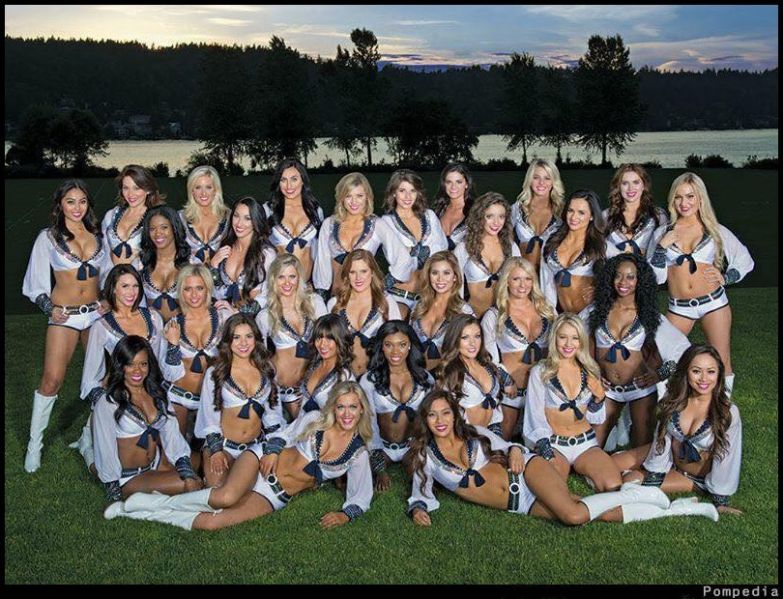 File:Seattle Seahawks Squad 2015.jpg