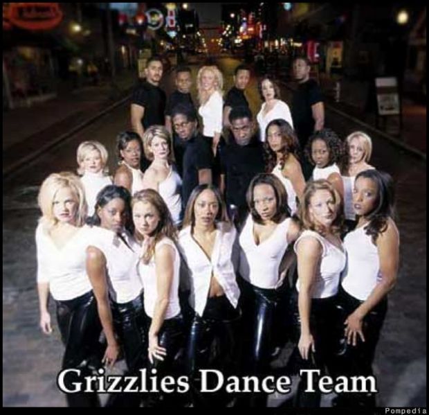 File:Memphis Grizzlies Squad 2002.jpg